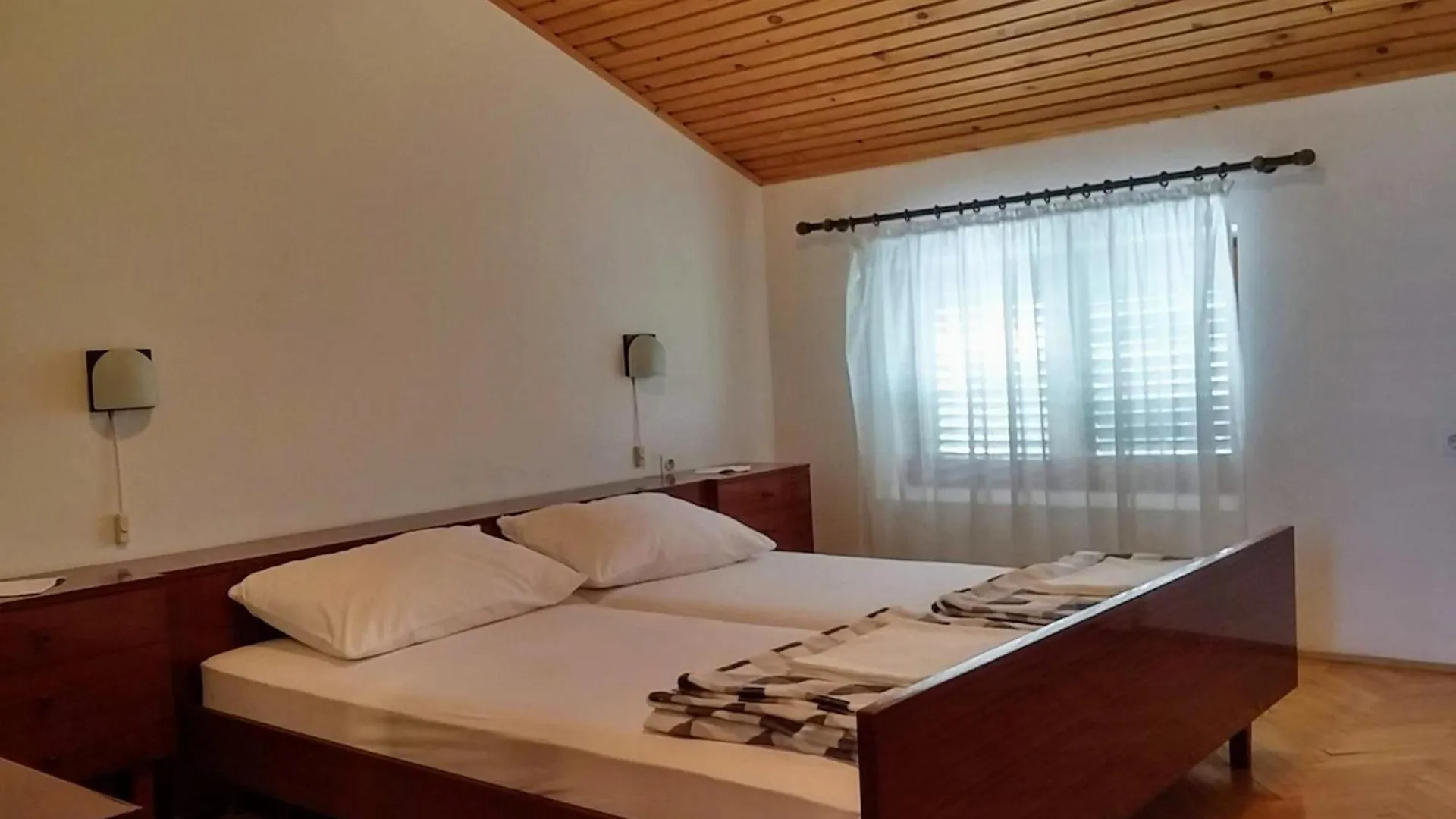 Apartment Wohnung In Novi Vinodolski Mit Grill Und Garten